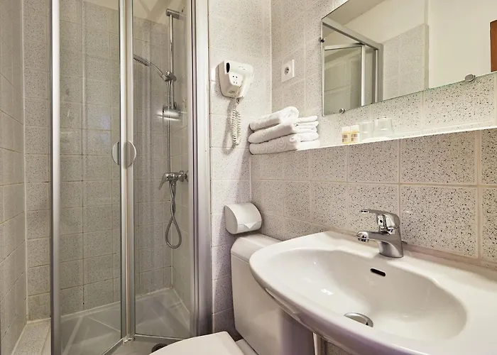 Otel Saint Etienne *